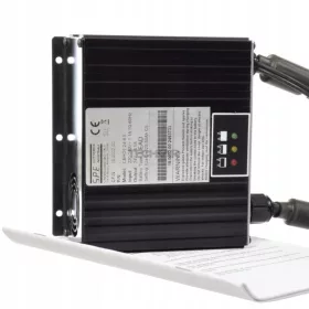 S.P.E. Akkumulátor Töltő 24V 4.5A, Karcher és Hako gépekhez