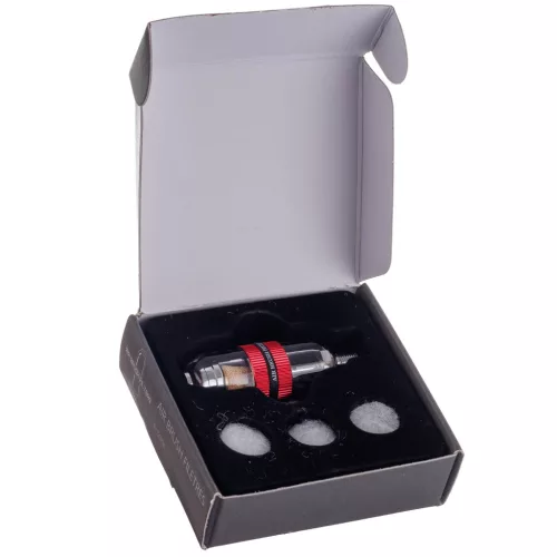 Separator de apă și filtru de aer de înaltă precizie pentru aerograf, cu conexiune standard 1/8", rezervor transparent de 2 cm³ și set de 4 cartușe filtrante din bronz sinterizat și bumbac, pentru montaj direct sub aerograf