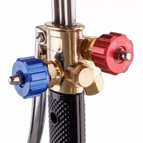Arzator profesional de taiere cu gaz, lungime 50 cm, constructie fara injector bezinjectoriala pentru propan-oxigen sau acetilena-oxigen. Supapa anti-retur integrata, racorduri 3/8L si 1/4 Set 5 duze PNME compatibile PNME/ANME pentru taiere 3-200 mm