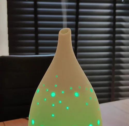 Difuzor de Aromă Kala iFRESH Vaso - Carcasă din Ceramică Albă, Control prin Aplicație, Capacitate 60 ml