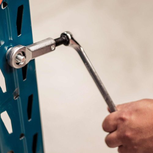 Set Profesional pentru Îndepărtarea Piulițelor Deteriorate, 4 Piese, Dimensiuni Variabile 9-27 mm, Include Braț pentru Deșurubare, în Valiză de Plastic