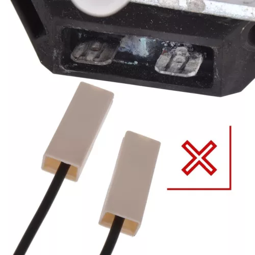 Pompă de Apă Originală GOTEC pentru Mașini de Curățat Karcher Puzzi 100, 200, 8/1, 10/1, 10/2 cu Cablu Conector cu Protecție la Praf și Apă IP54