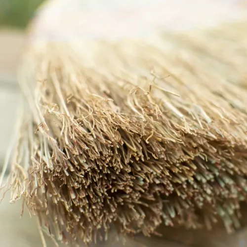 Mătură de Cirok cu Coadă Scurtă din Lemn SORGO MINI - YORK - GRĂDINĂ DIN VIS