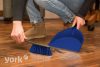 Perie cu Mâner pentru Menaj și Curățare Auto CLIP AZUR - YORK - CLEAN HOUSE