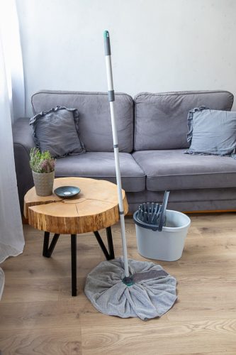 Set Mop Eco RUBI EGO cu Microfibră și Mâner Reglabil, cu Bandă de Frecare POWER SCRUB