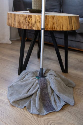 Mop telescopic din microfibră circular RUBI YORK Eco Ego pentru curățare eficientă și delicată